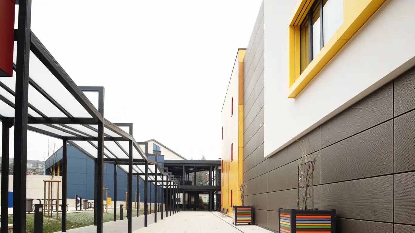 Complexe scolaire à Helmsange