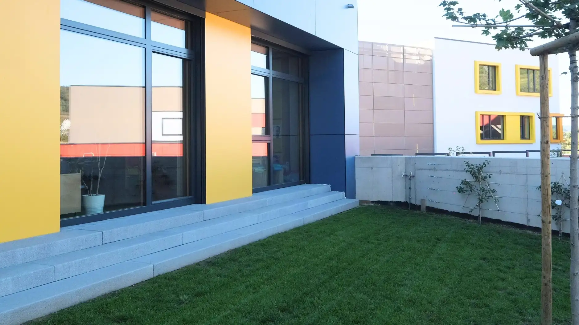 Complexe scolaire à Helmsange